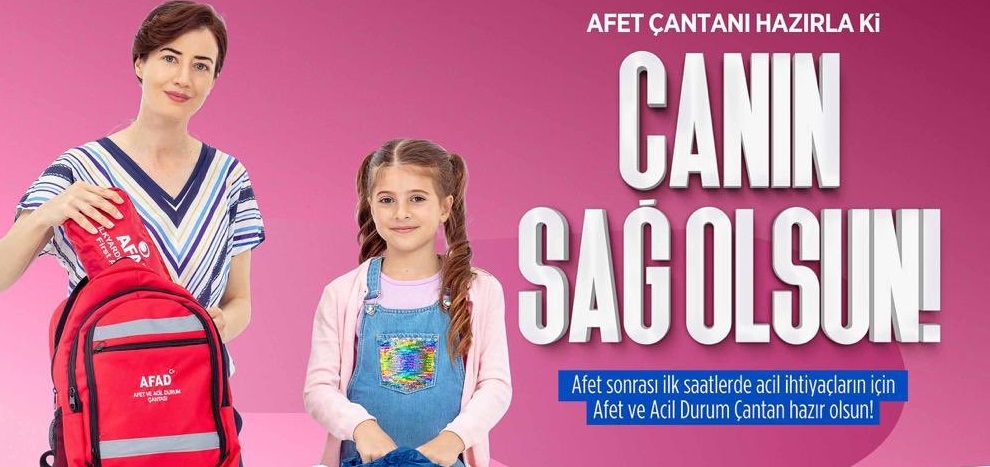 Afet ve Acil Durum Çantası'ndaki bu malzemeler, afet sonrası ilk saatlerde hayat kurtarabilir. #AfetlereHazırOl